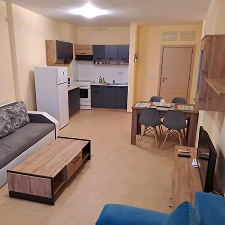 Apartments In Black Sea Star Complex 소조폴 객실 사진
