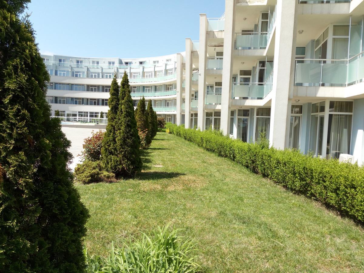 Apartments In Black Sea Star Complex 소조폴 외부 사진