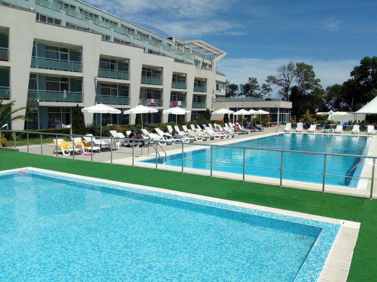 Apartments In Black Sea Star Complex 소조폴 외부 사진