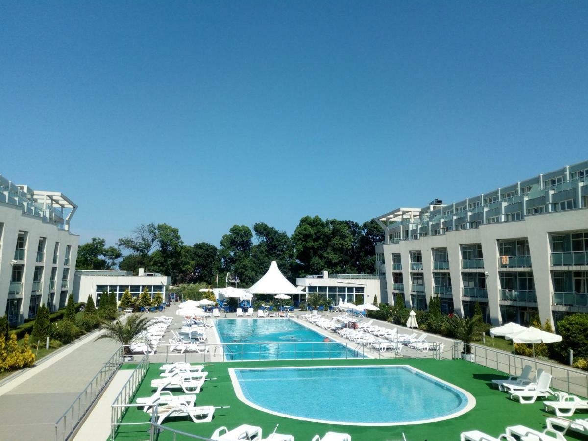 Apartments In Black Sea Star Complex 소조폴 외부 사진